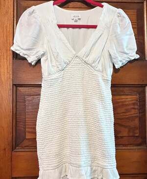 Le Lis White Smocked Puff Sleeve V-Neck Ruffle Hem Mini Dress